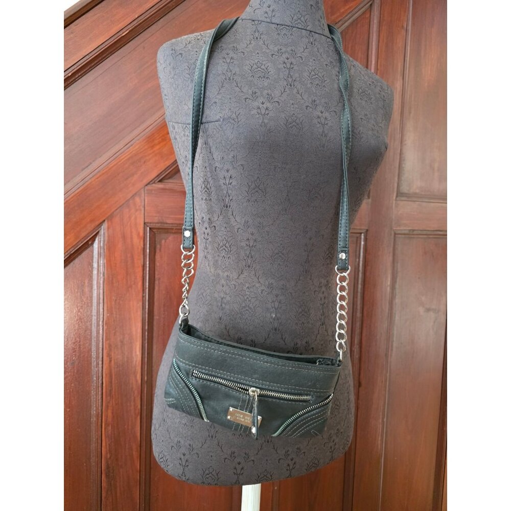 Nine West Black Faux Leather Crossbody Bag With Chain Strap Zipper Front Pocket